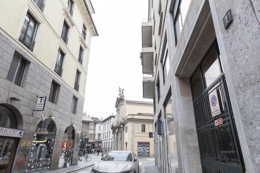 Santa Maria Valle 1 Milano Eksteriør billede
